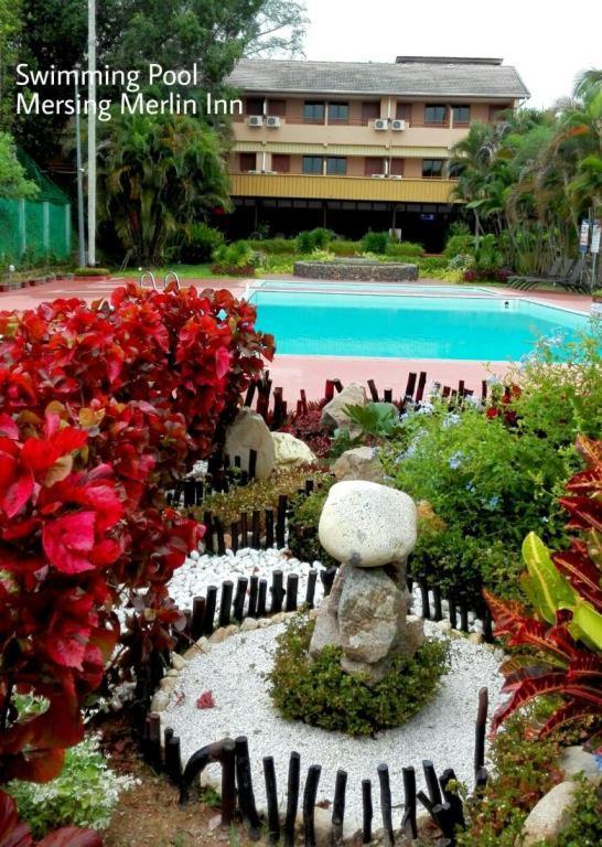 Mersing Merlin Inn Экстерьер фото