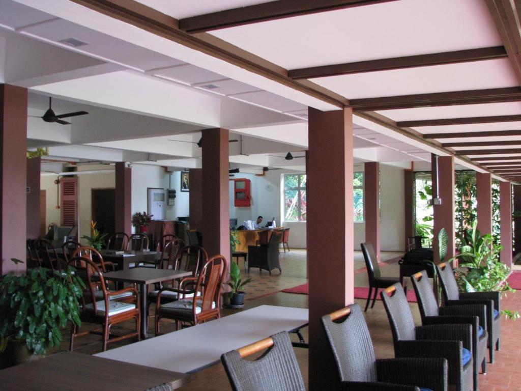 Mersing Merlin Inn Экстерьер фото